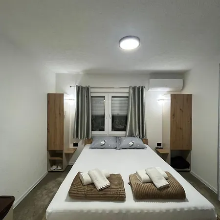 Aventra Apartman *